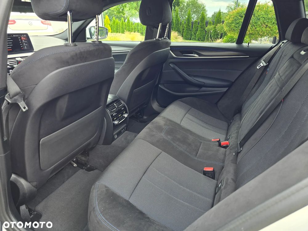 BMW Seria 5 520d Efficient Dynamics M Sport sport - 14