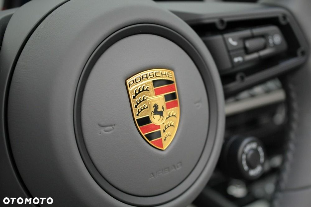 Porsche 911 - 26