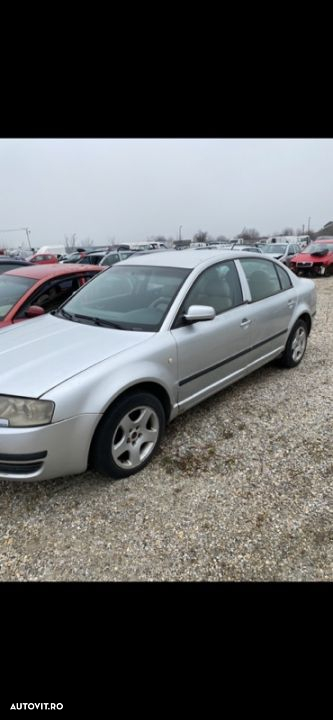 Dezmembrez Skoda Superb 1 - 3
