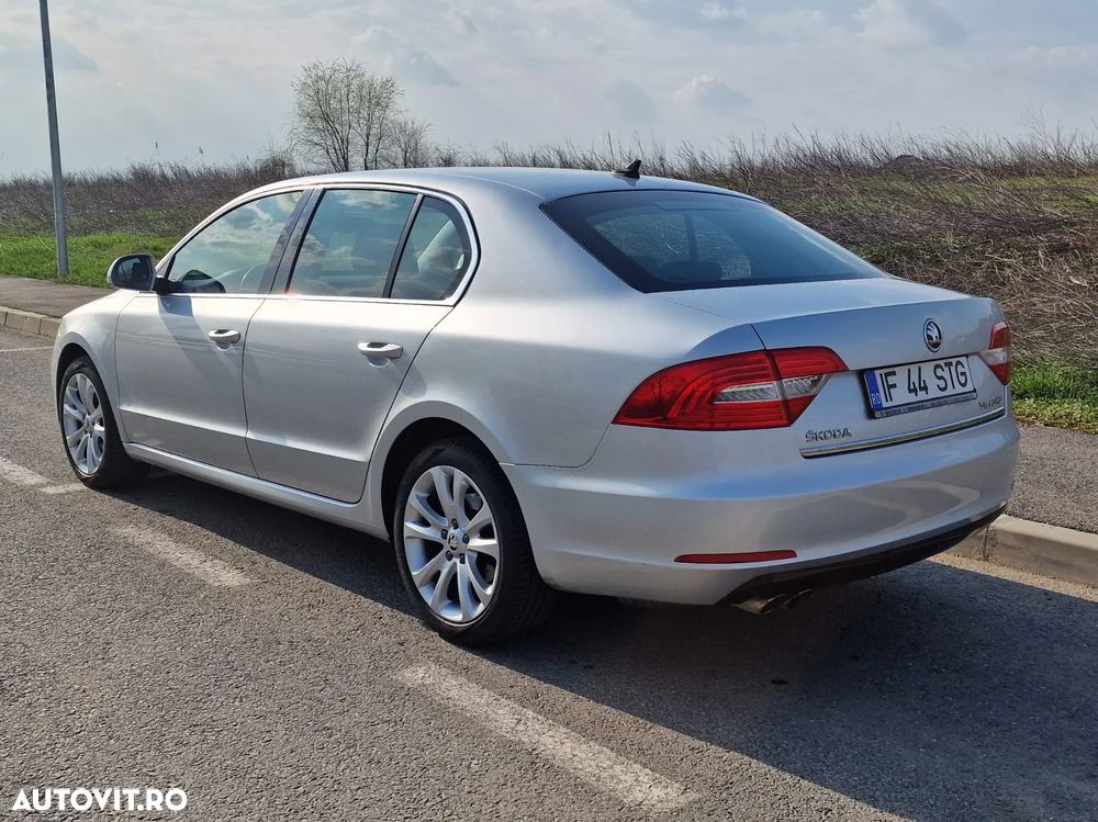 Skoda Superb 2.0 TDI Ambition - 5