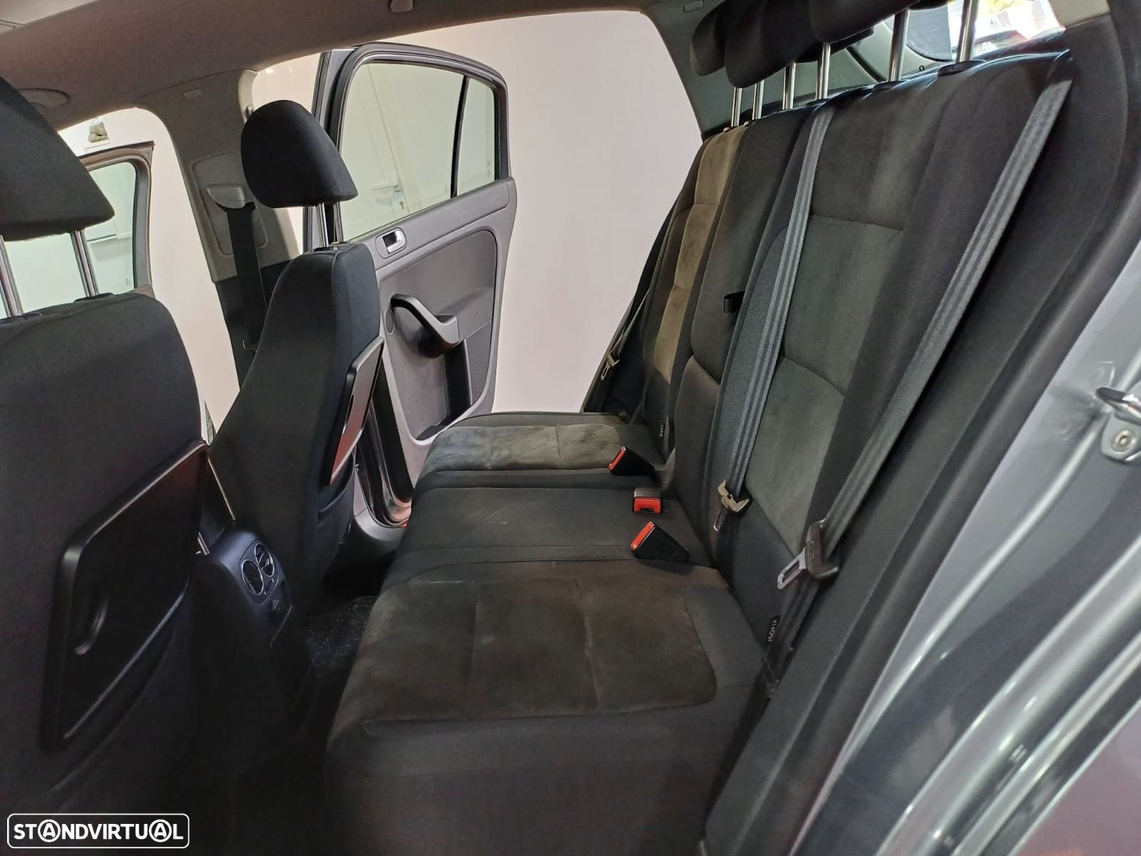 VW Golf - 13