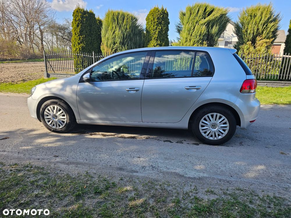 Volkswagen Golf - 37