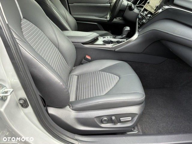 Toyota Camry 2.5 Hybrid Prestige CVT - 19