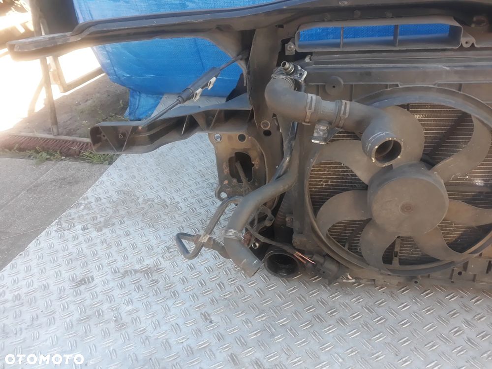 PAS PRZEDNI CHŁODNICA VOLKSWAGEN PASSAT B6 2,0 TFSI AUTOMAT  3C0010409J - 8