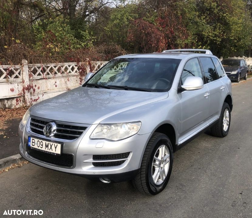 Volkswagen Touareg - 2