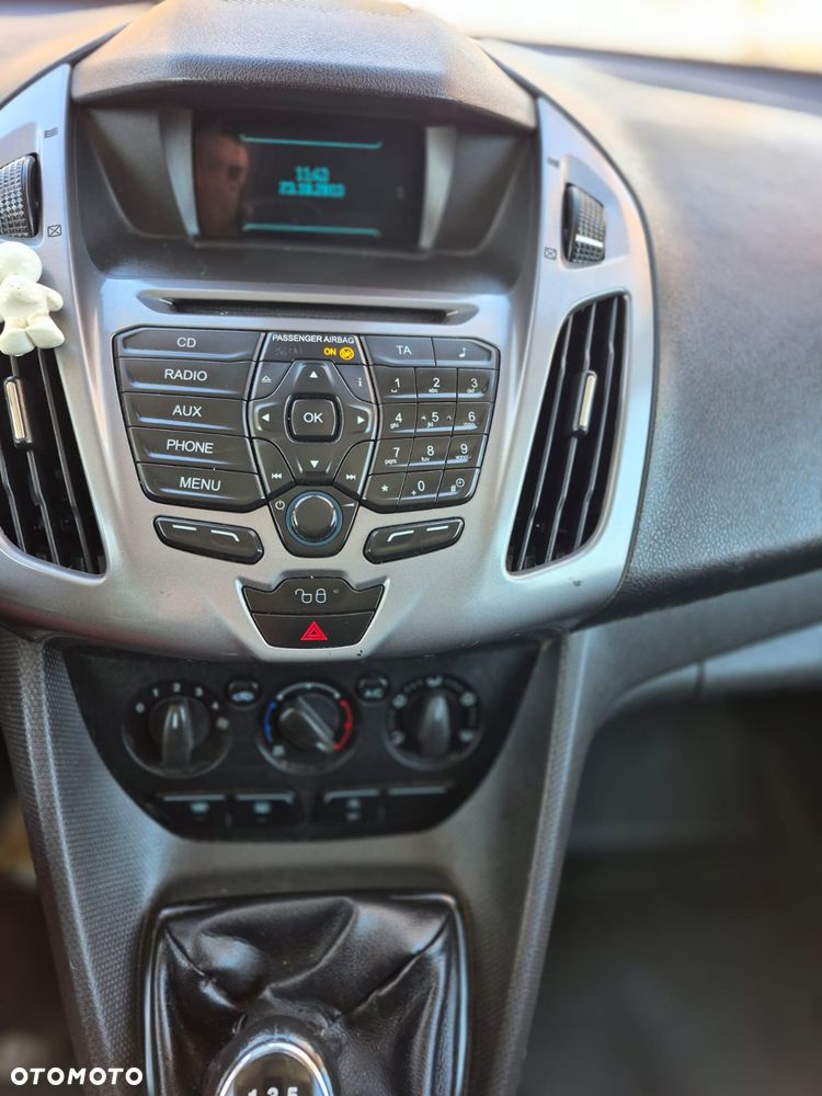 Ford Transit Connect - 11