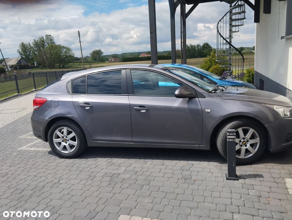 Chevrolet Cruze 1.8 LS (klm) - 3