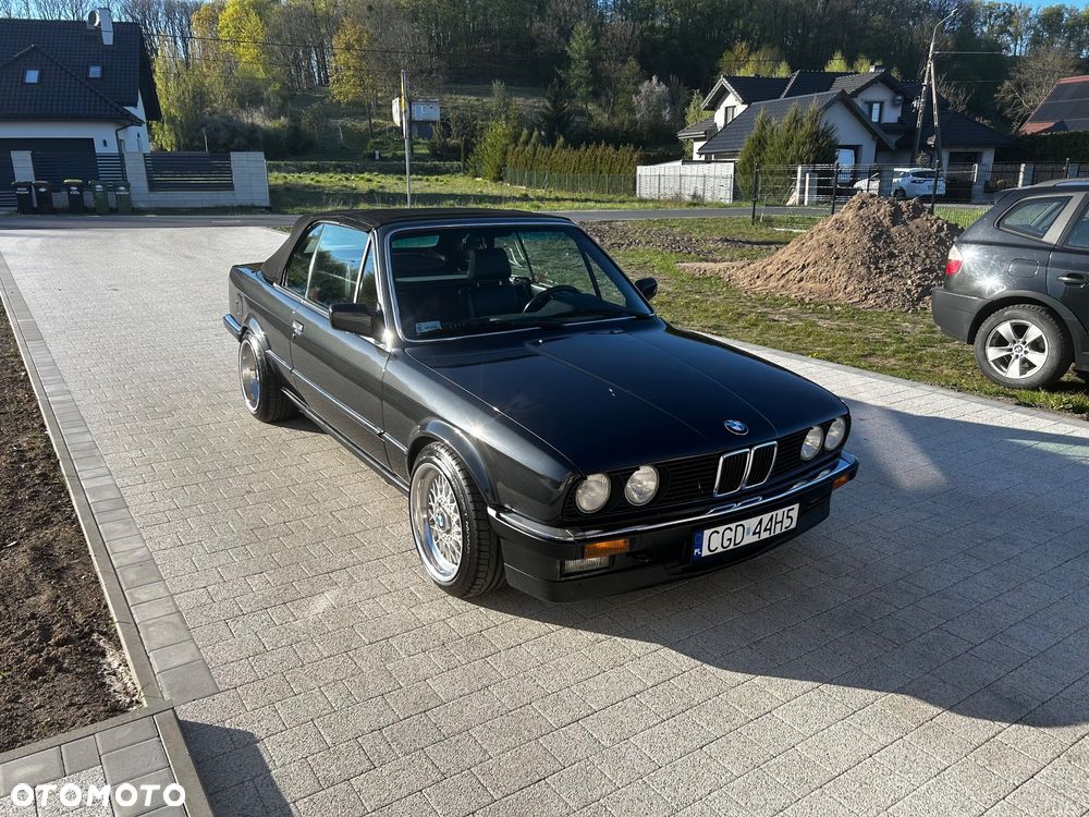 BMW Seria 3 325i - 1