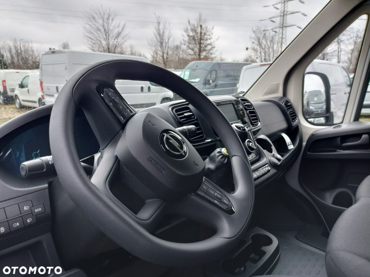 Opel Movano - 12