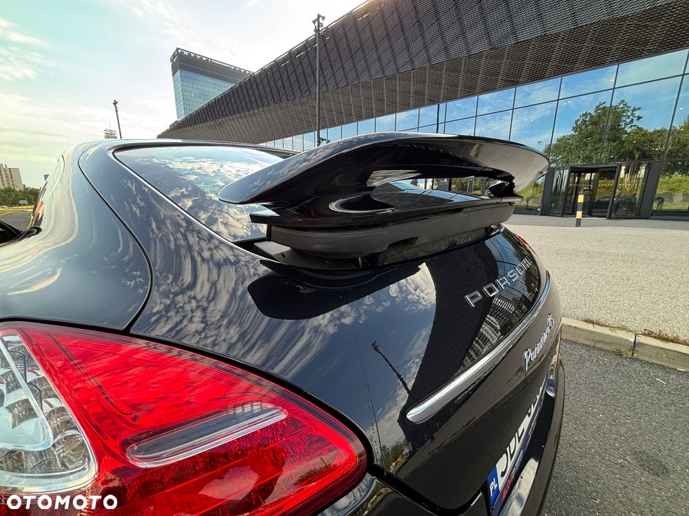 Porsche Panamera 4S - 37