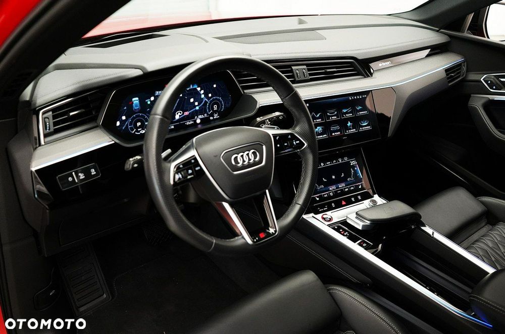 Audi e-tron - 17