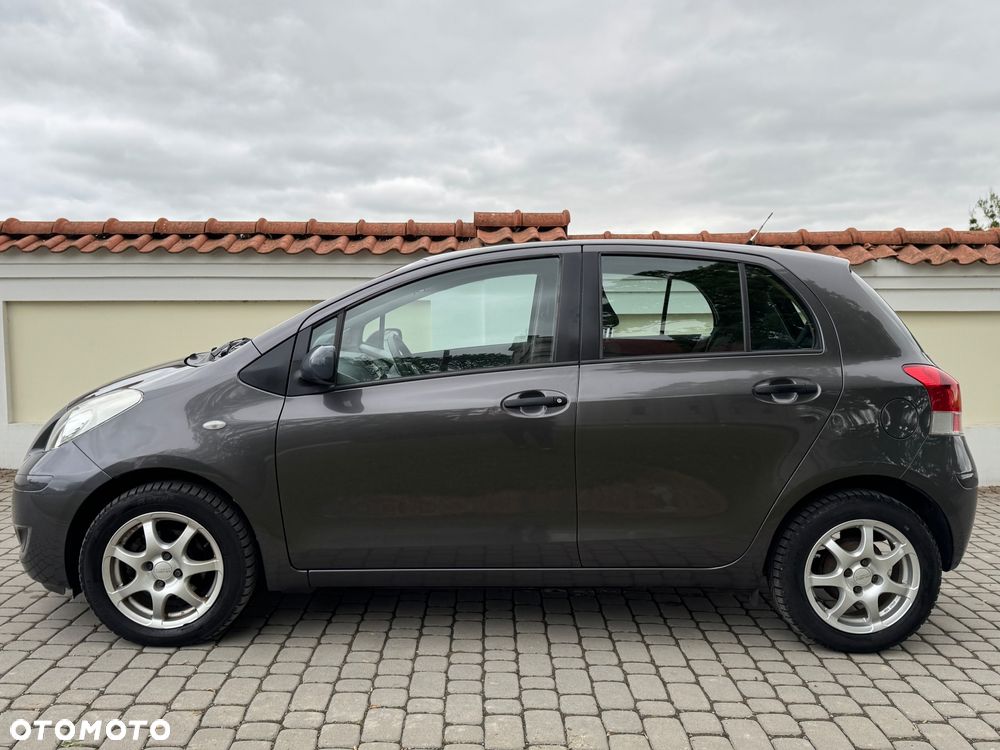Toyota Yaris - 9