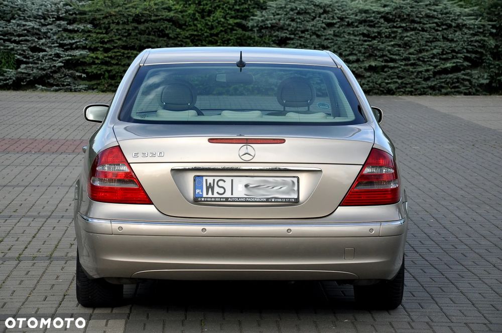 Mercedes-Benz Klasa E 320 Elegance - 16