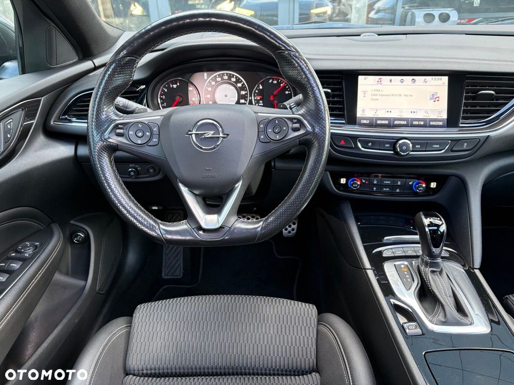 Opel Insignia - 11