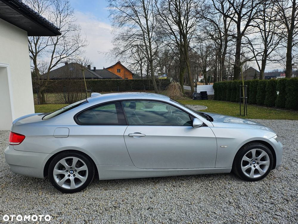 BMW Seria 3 320i Edition Exclusive - 7