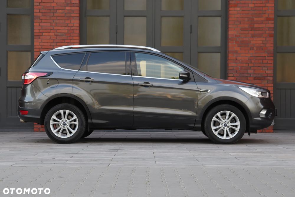 Ford Kuga 2.0 TDCi 4x4 Titanium - 9