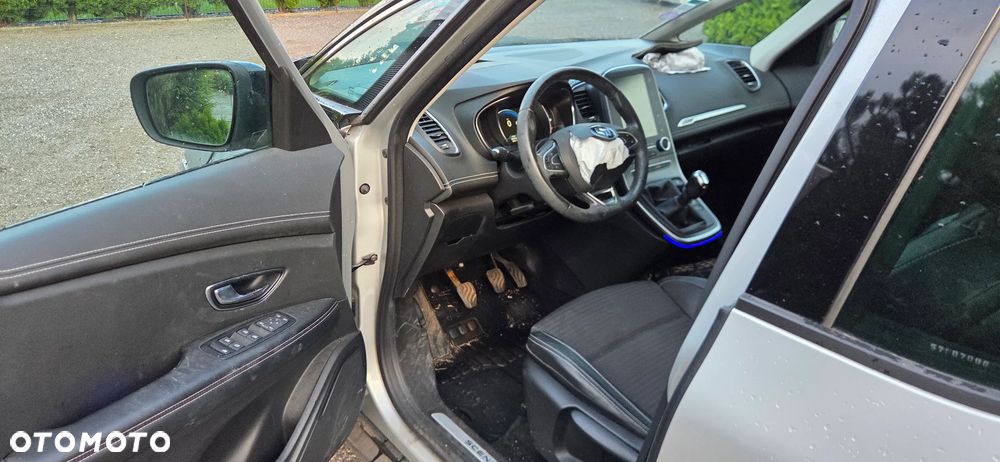 Renault Scenic - 5