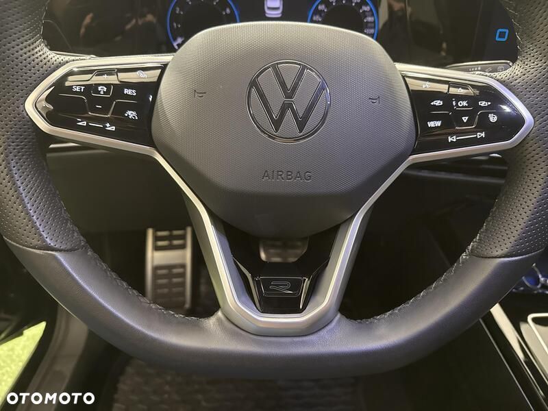 Volkswagen Golf - 13