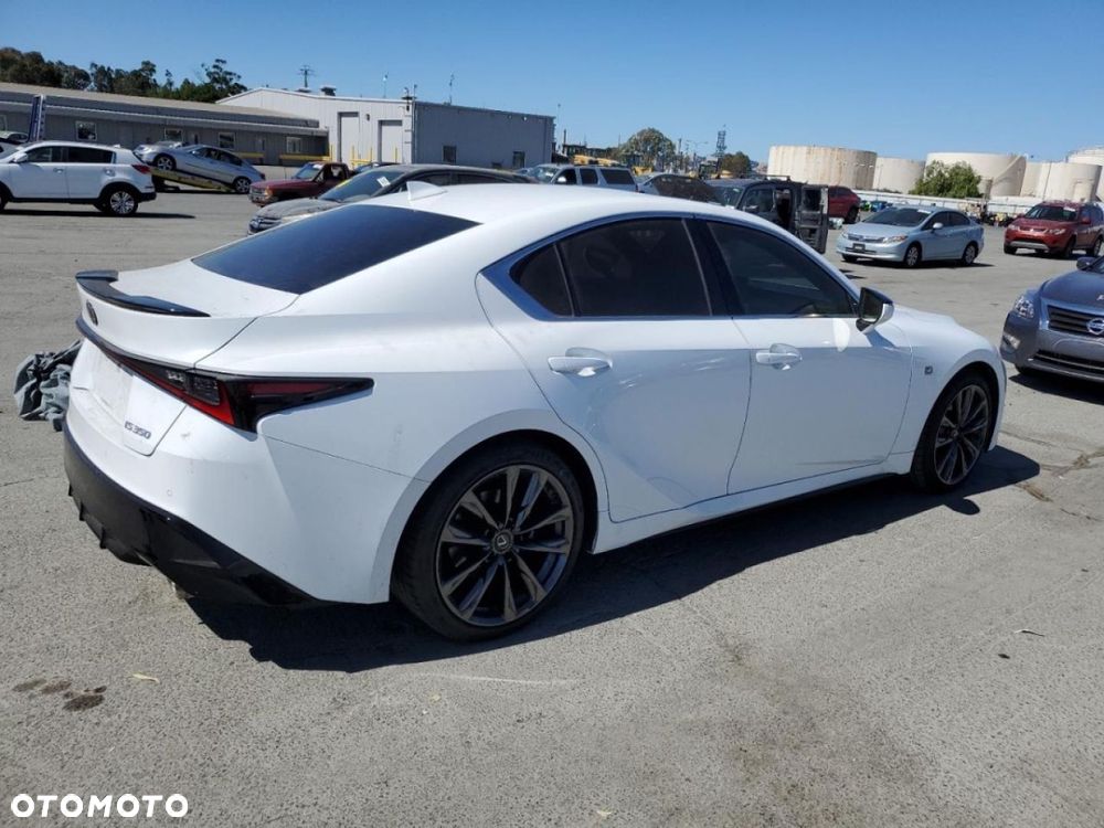 Lexus IS - 3