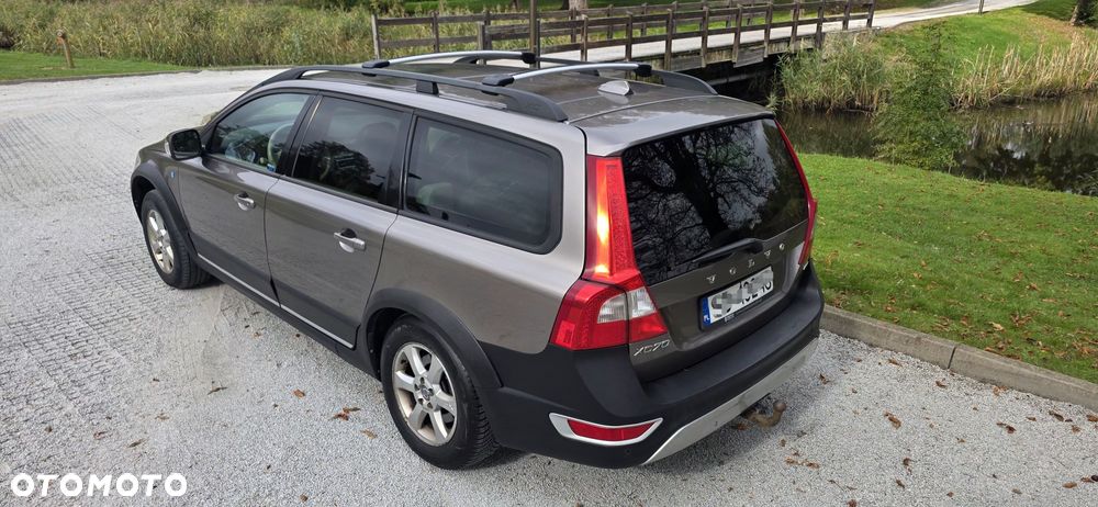 Volvo XC 70 - 4