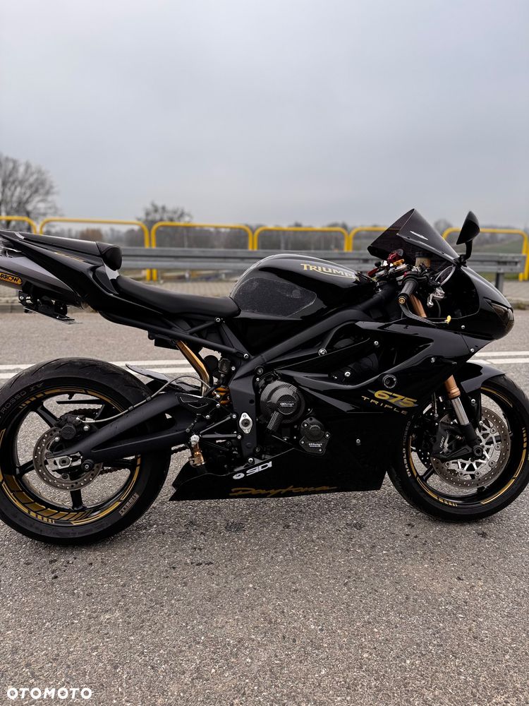 Triumph Daytona - 3