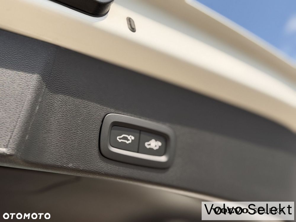Volvo XC 40 - 23