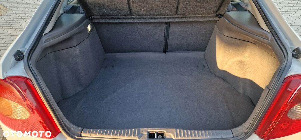 Toyota Avensis 2.0 TD Terra - 18