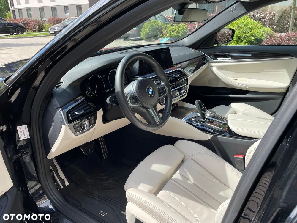 BMW Seria 5 530i xDrive M Sport sport - 19