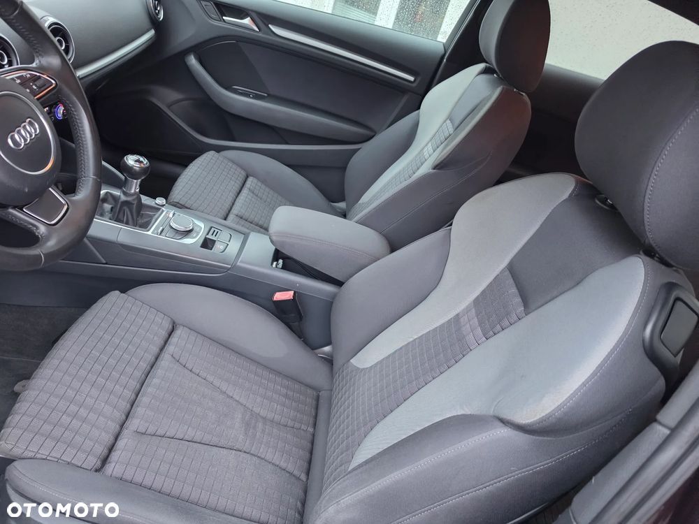 Audi A3 Sportback 1.4 TFSI Ambiente - 13