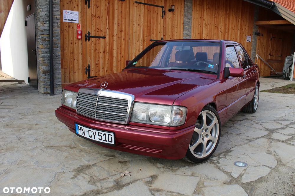 Mercedes-Benz W201 (190) - 2