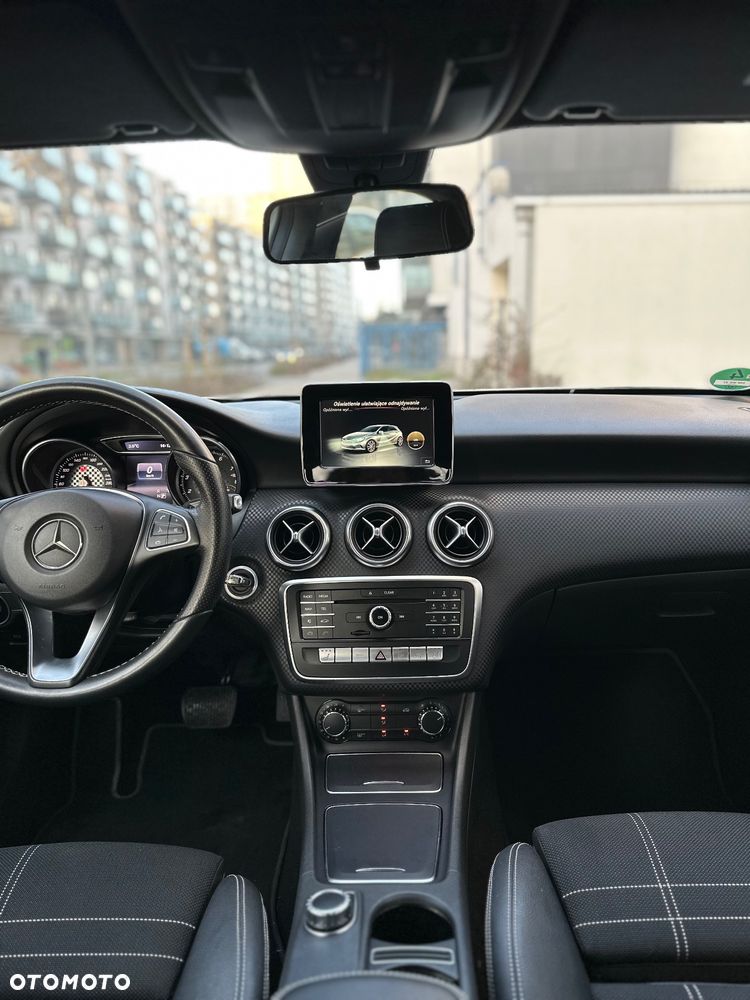 Mercedes-Benz Klasa A 180 7G-DCT SCORE - 27