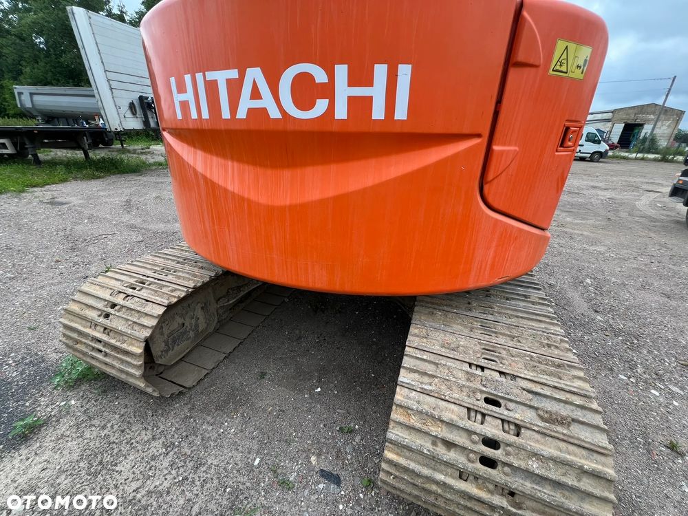 Hitachi ZX135 US - 3