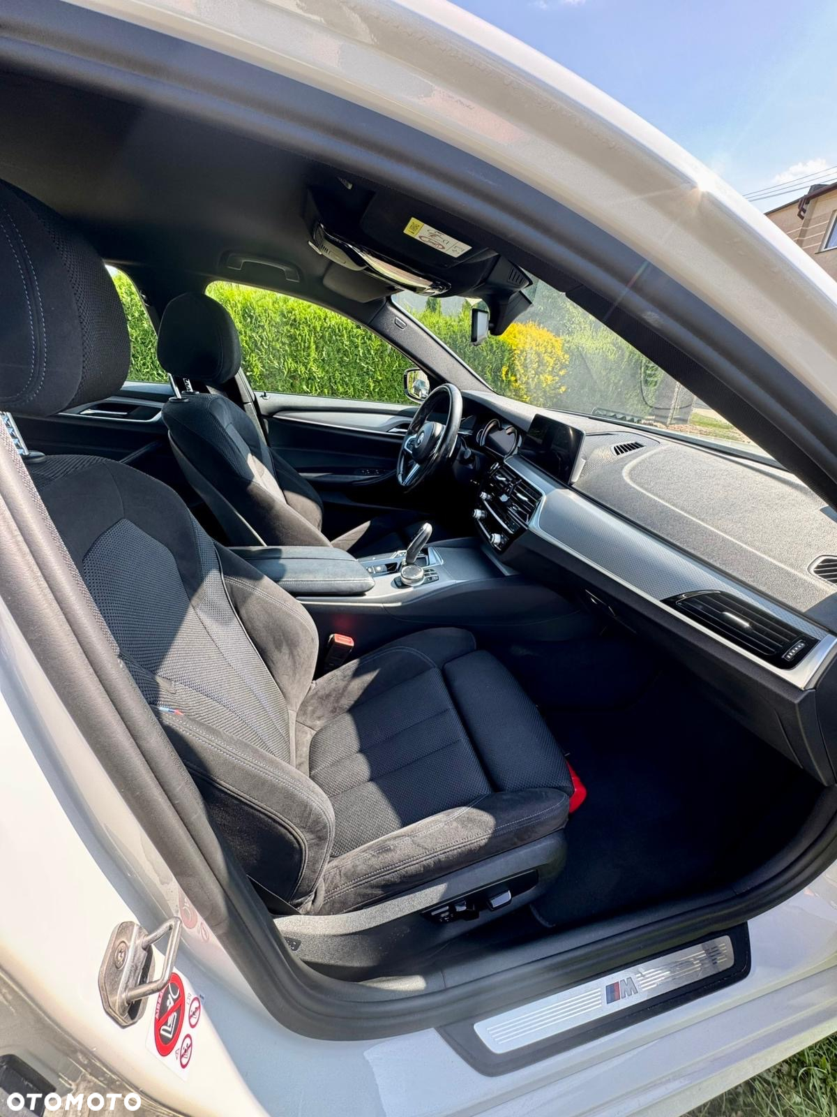 BMW Seria 5 520d xDrive - 26