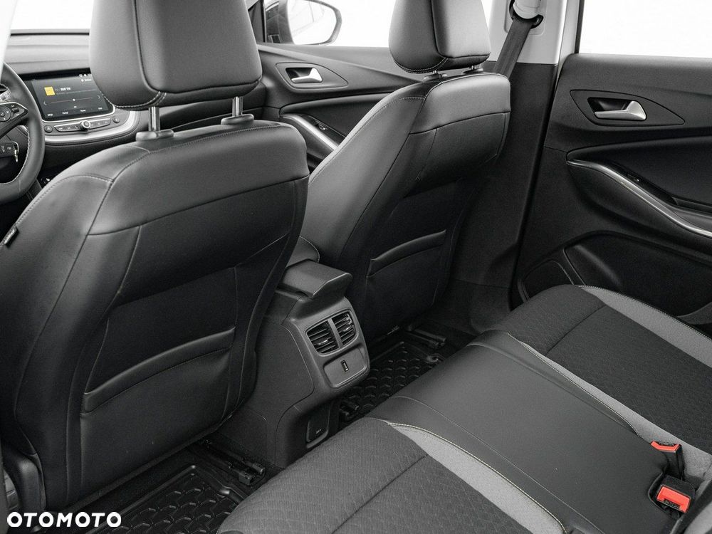 Opel Grandland X 1.2 T GPF Elegance S&S - 24