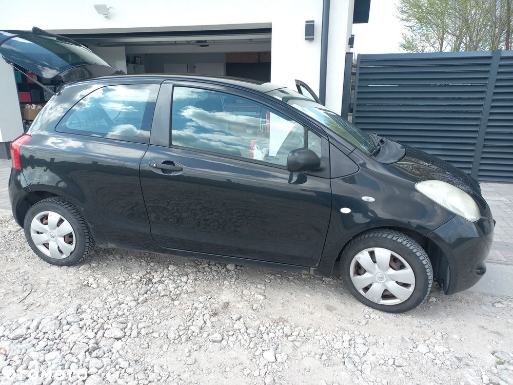 Toyota Yaris 1.0 Luna A/C - 13