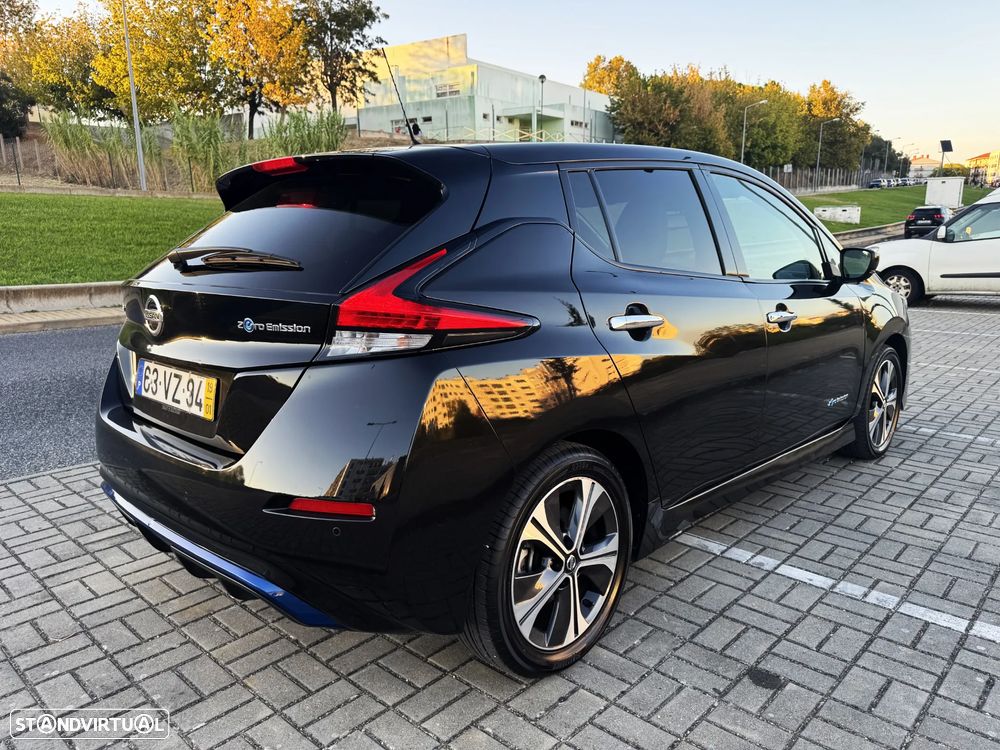 Nissan Leaf Tekna ProPilot Park - 17