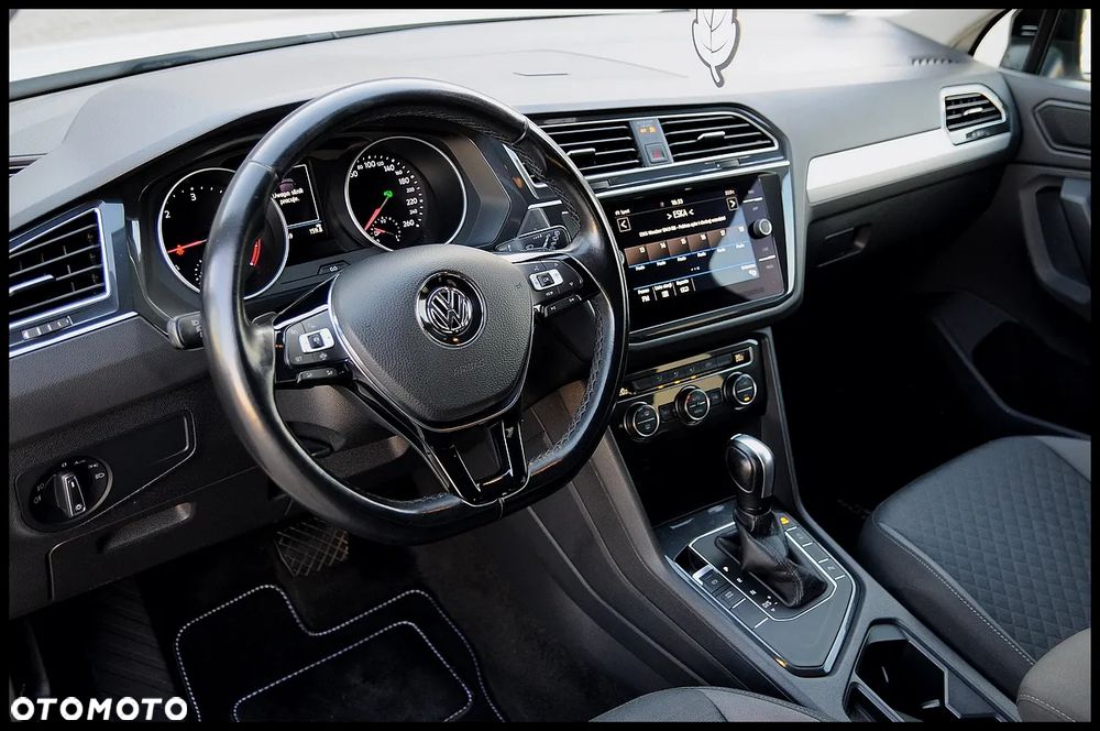 Volkswagen Tiguan 2.0 TDI SCR DSG R-Line - 24