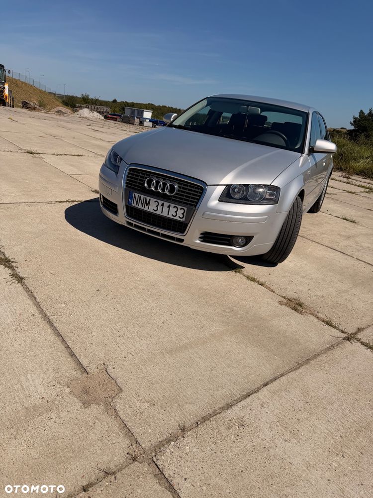 Audi A3 Sportback - 1