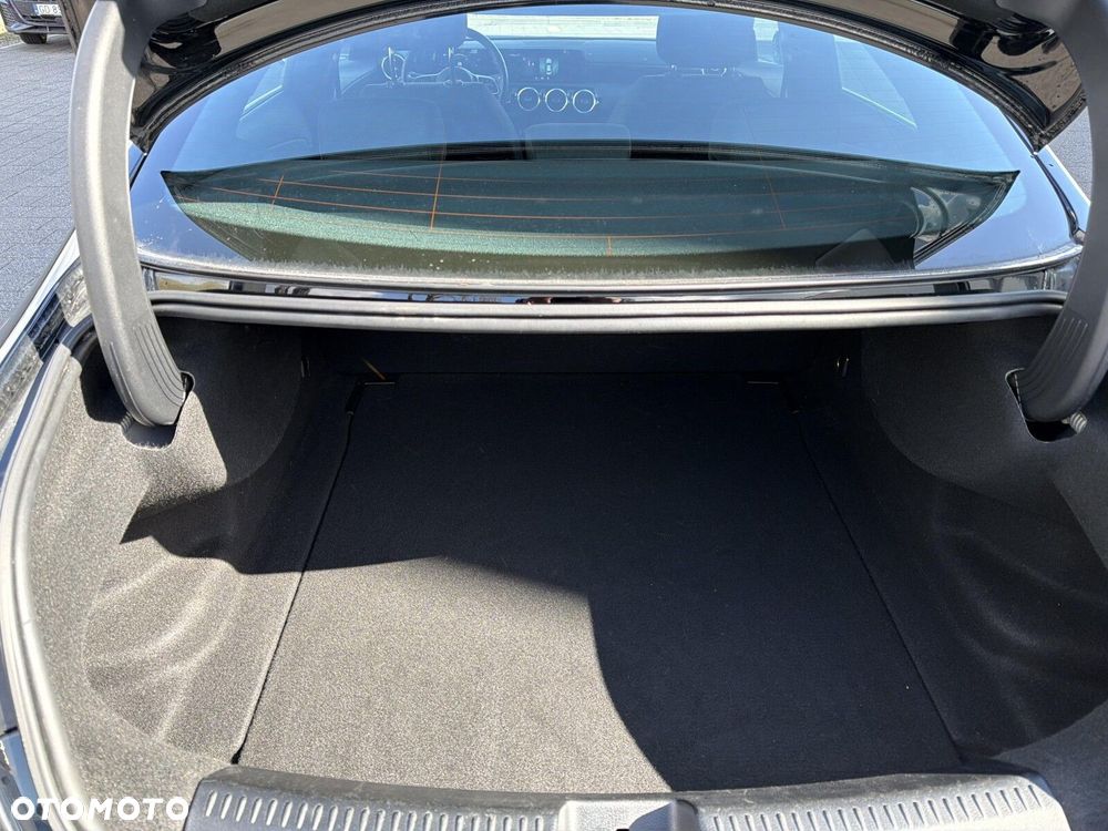 Mercedes-Benz CLA - 31