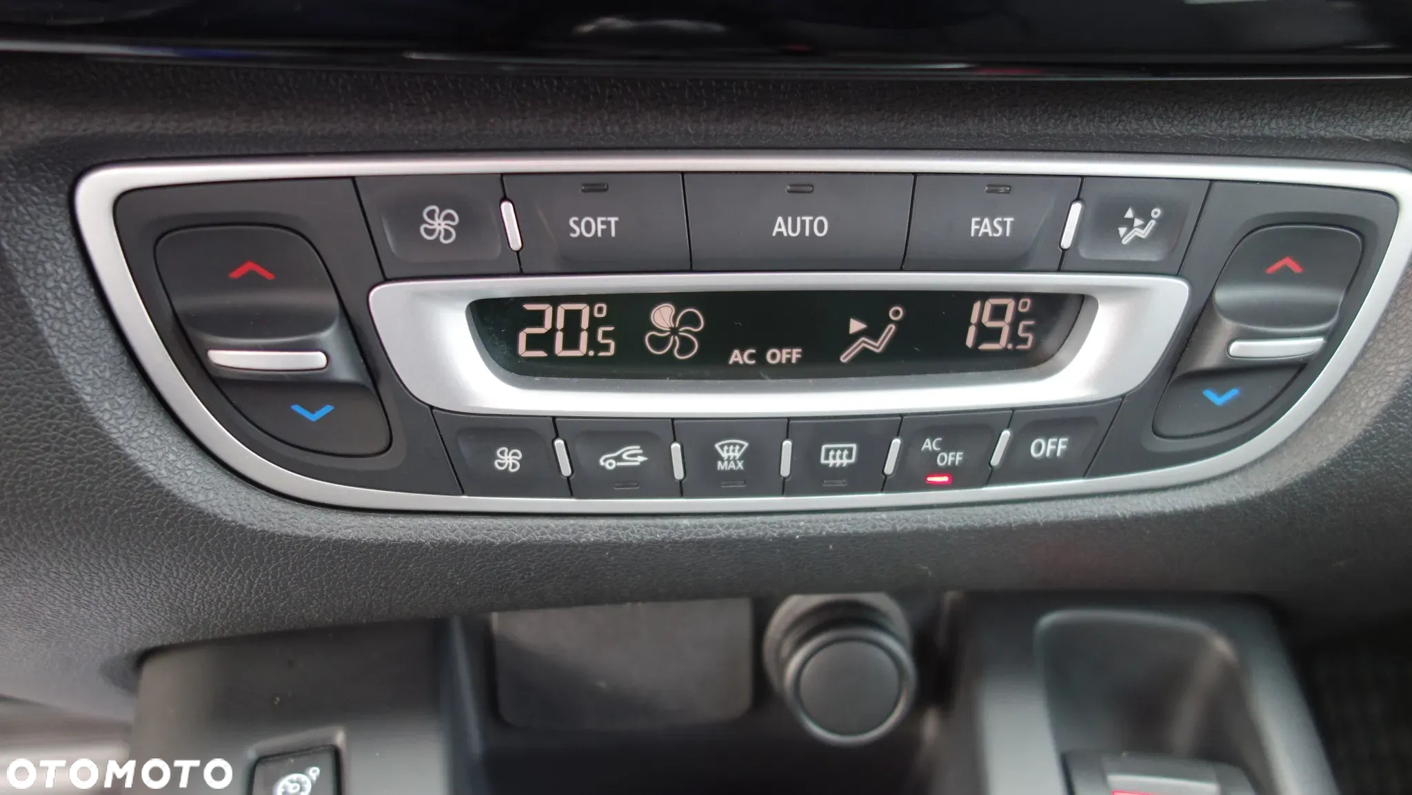 Renault Grand Scenic Gr 1.6 dCi Energy Bose Edition S&S - 27