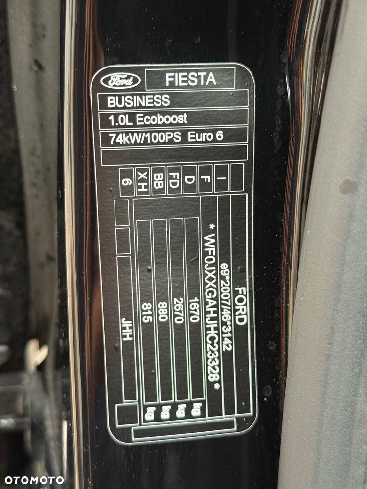 Ford Fiesta 1.0 EcoBoost Titanium - 32