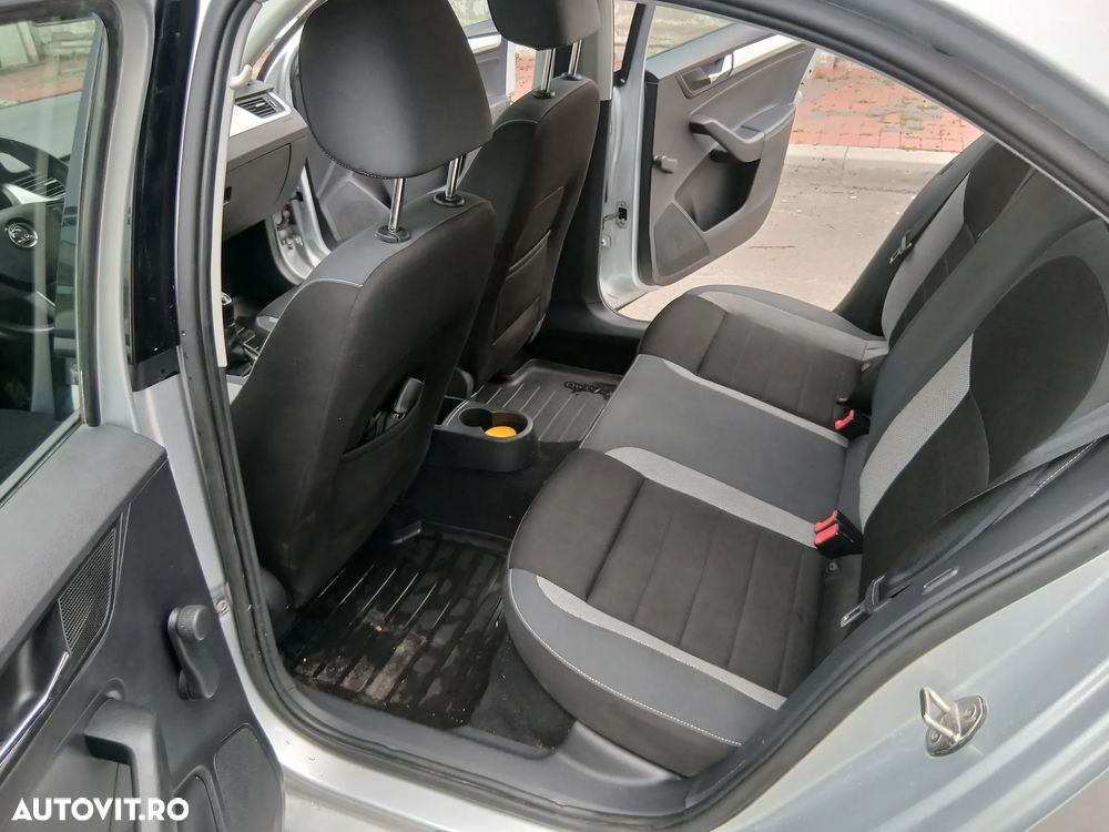 Skoda RAPID 1.0 TSI Ambition - 6
