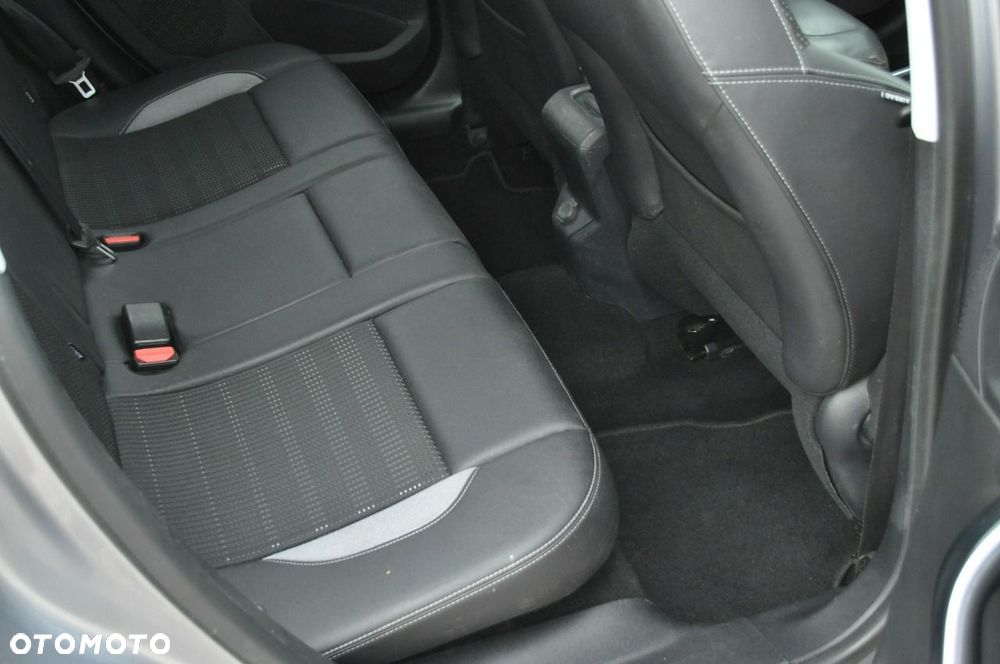 Peugeot 2008 120 VTI Allure - 32