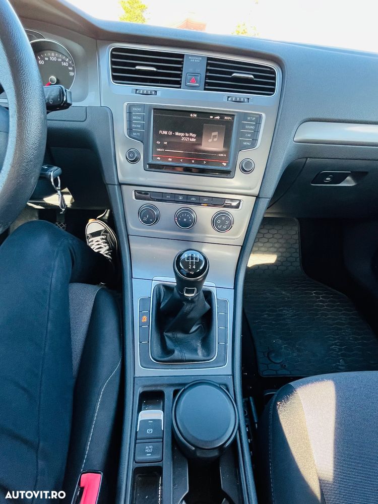 Volkswagen Golf 1.6 TDI BMT Trendline - 8