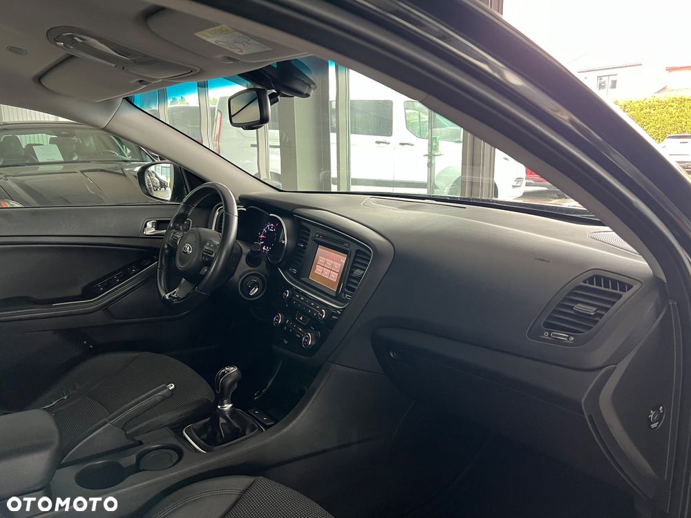 Kia Optima 2.0 L - 38