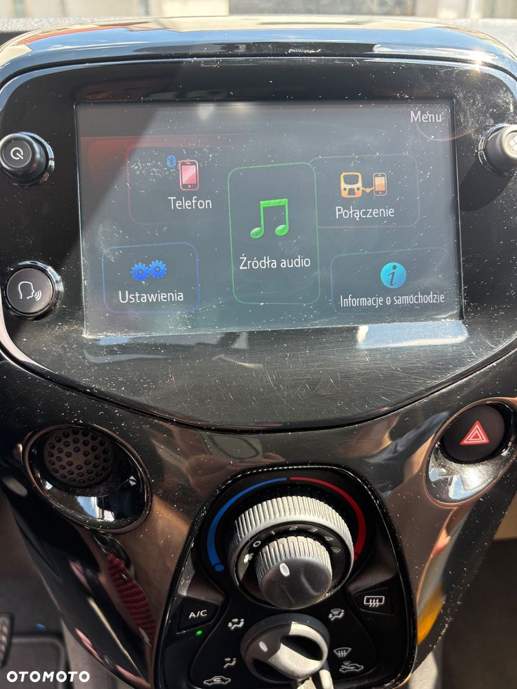 Toyota Aygo x.shift x-play connect - 9