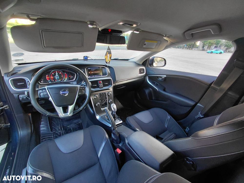 Volvo V40 - 8