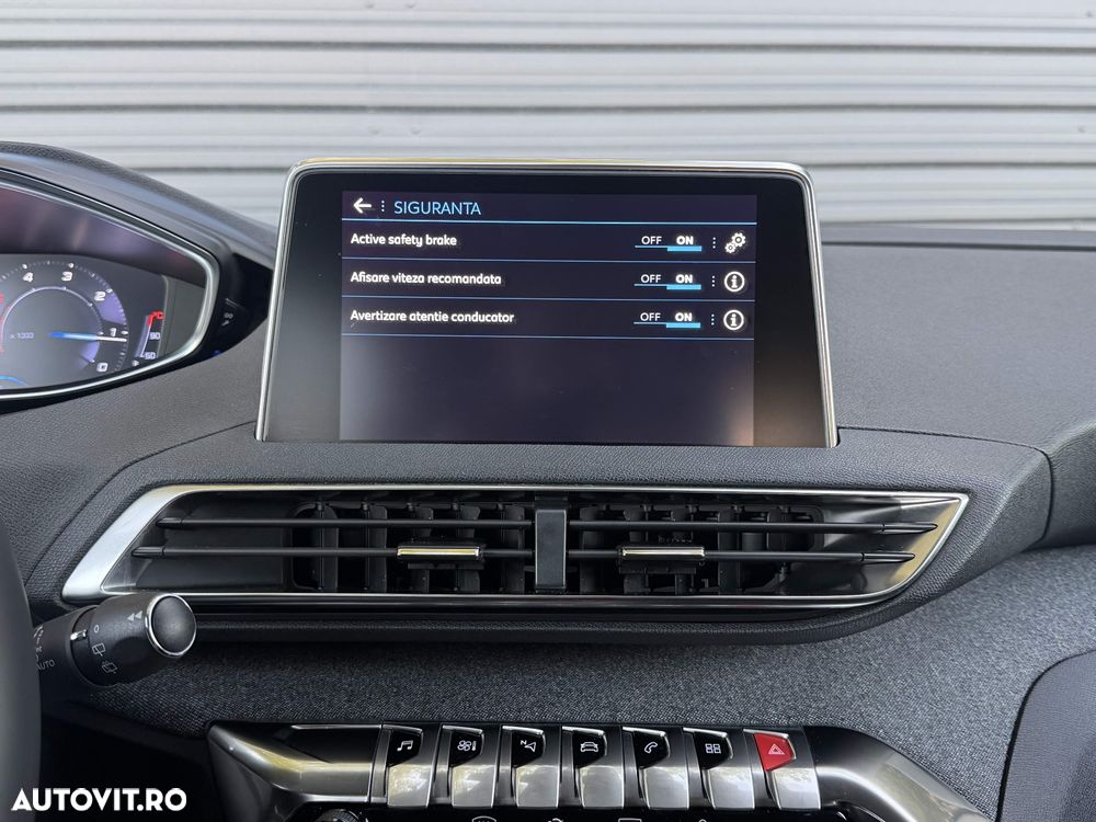 Peugeot 3008 BlueHDi 130 Stop & Start EAT8 Allure - 20