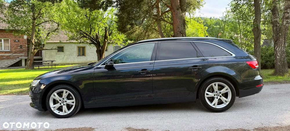 Audi A4 Avant 2.0 TDI ultra S tronic design - 12