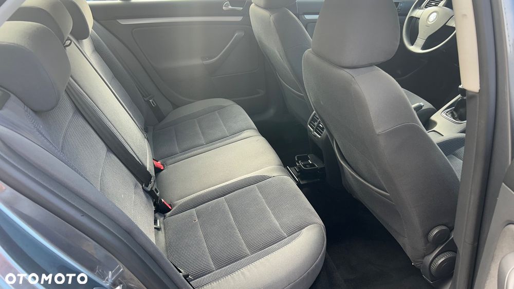 Volkswagen Jetta 1.9 TDI DPF Sportline - 10